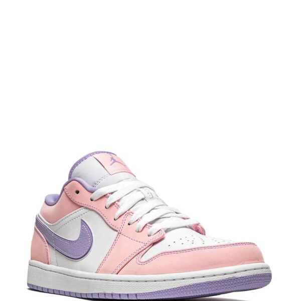 Air Jordan 1 Low SE “Arctic Punch”