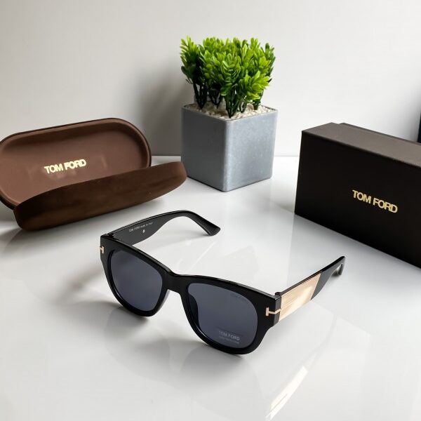 Tomford 7008_70