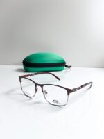 Oakley_brown_fram77