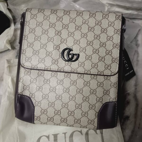 Gucci_Unisex_Messanger_Crossbody_Bag_With_Dust_Bag_(Brown)_(Damage-Peice)