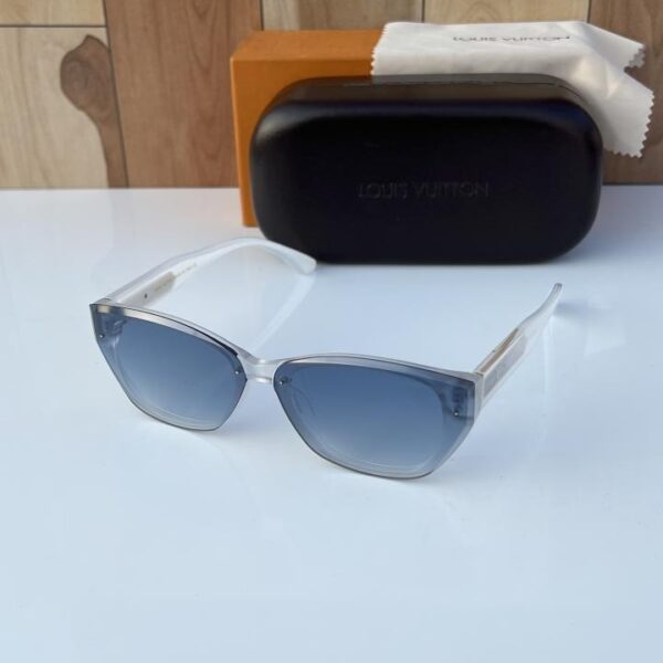 Louis_vuitton_2900_white_blue