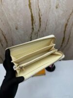 LOUIS_VUITTON ZIP WALLET S15 NOTE- SLIGHTLY DAMAGE (WHITE CHECKS) - Image 8