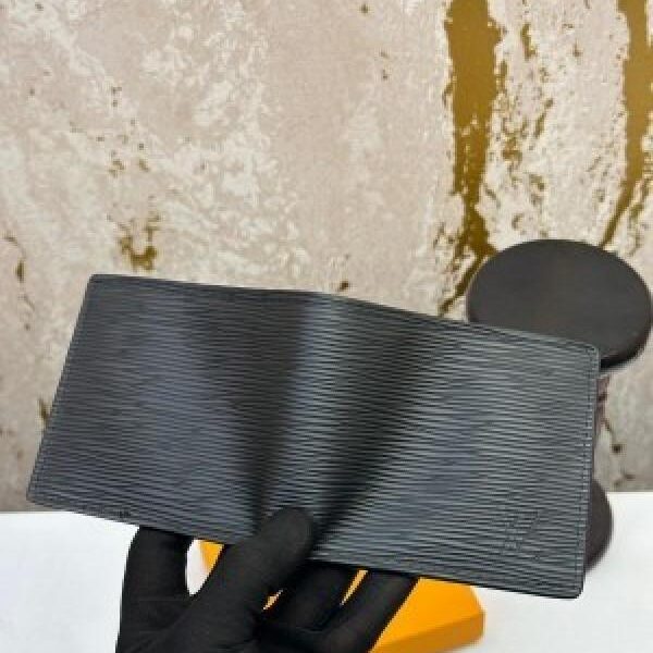 LOUIS_VUITTON PREMIUM WALLET WITH OG BOX MODEL NO - 31