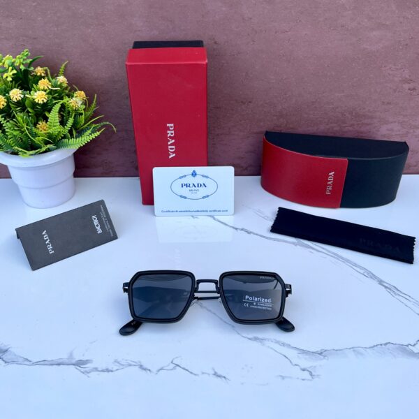 PRAD_A MILANO 3810 FULL BLACK