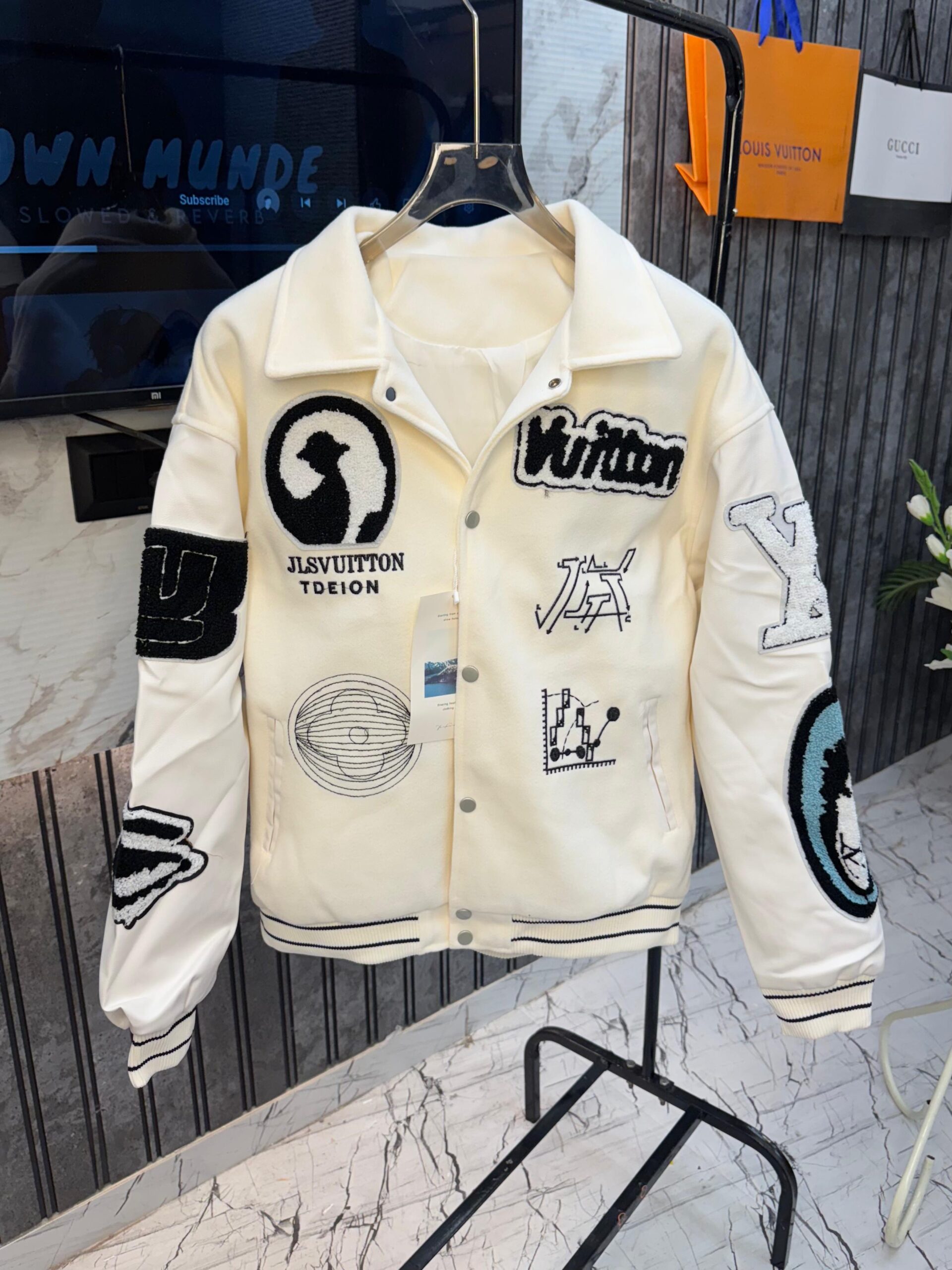 693168f6145b20 LOUIS.VUITTON.100%.IMPORTED.VERY.PREMIUM.VARSITY.JACKET.MR245 - Image 1