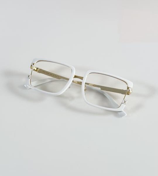 Louis_Vuitton_7295_Gold_White_Frame