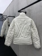 LOUIS.VUITTON.100%IMP.EMBOSSED.PUFFER.JACKET.MR250. - Image 6