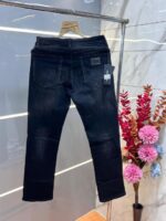 Dolce and Gabban a Black Shade Imported Lycra Straight Fit Ankle Lenght Denim With Metal Logo 3346 - Image 4