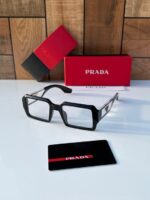 Prada_089_black_plano