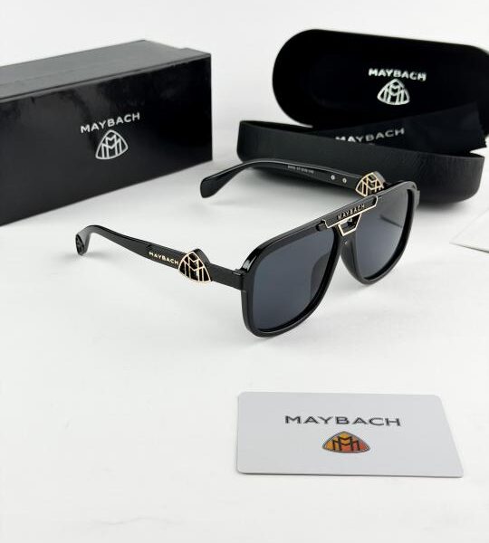 Maybach gold black 8402
