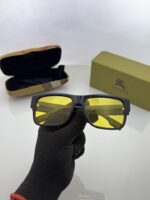 Burberr.y 69019 yellow - Image 5