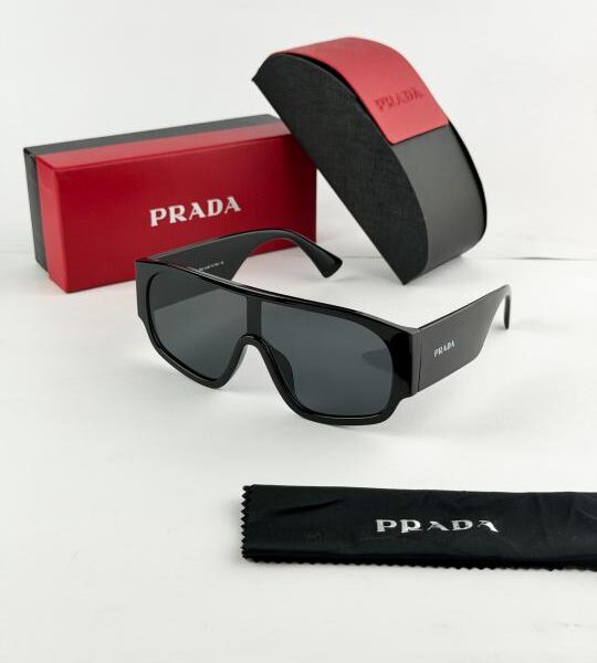 Prada_black_89265