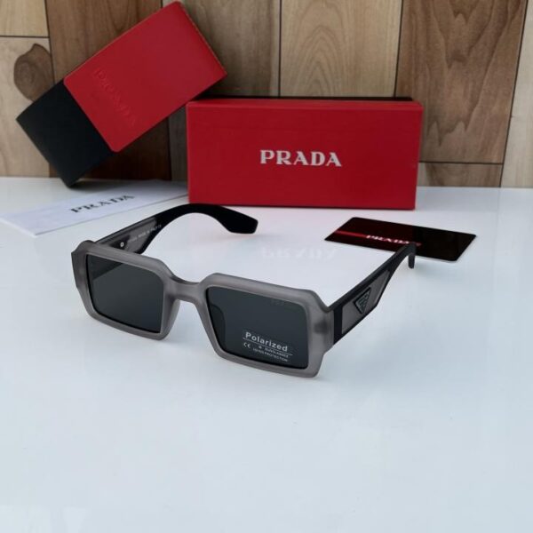 Prada_089_grey