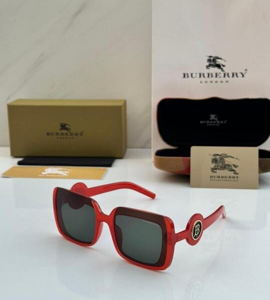 BURBERR_Y SUNGLASS
