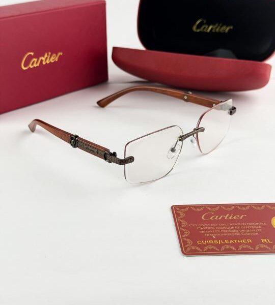 Cartier_wooden_plano_0267