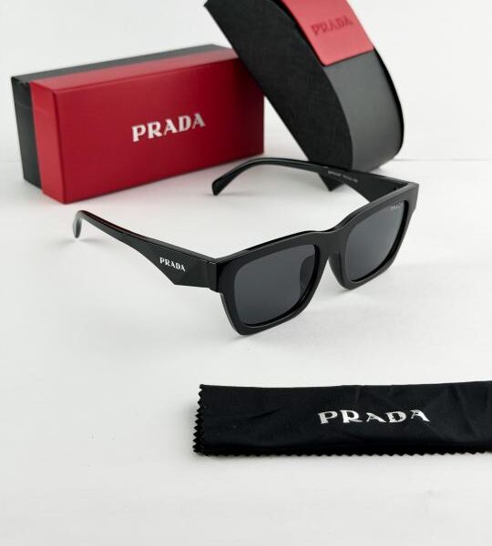 Prada_black_06f