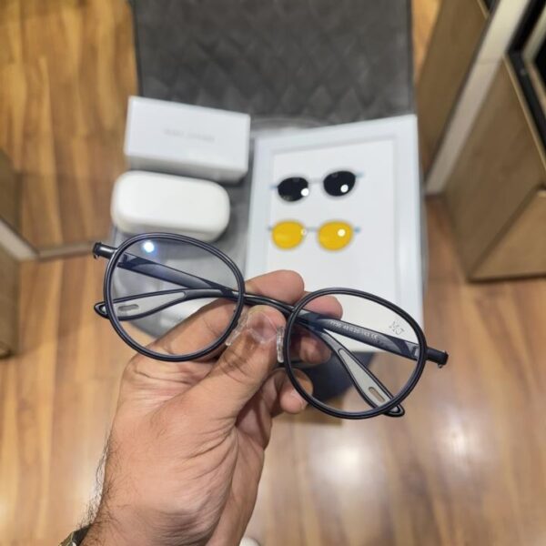 Marc_jacobs_7730_attachment_black