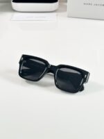 Marc Jacobs 1126 Black - Image 2