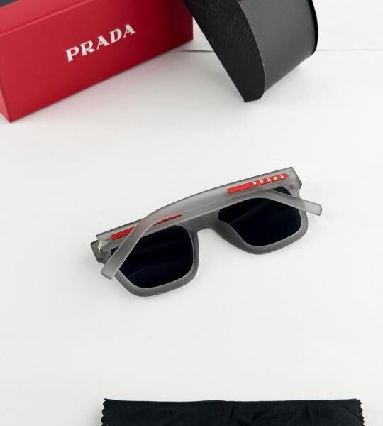 Prad_a grey black 3835