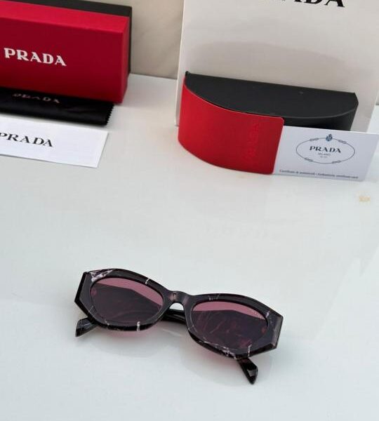 PRAD_A SUNGLASS