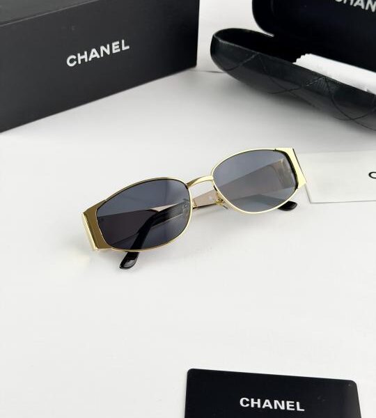 Chane_l gold black 8003