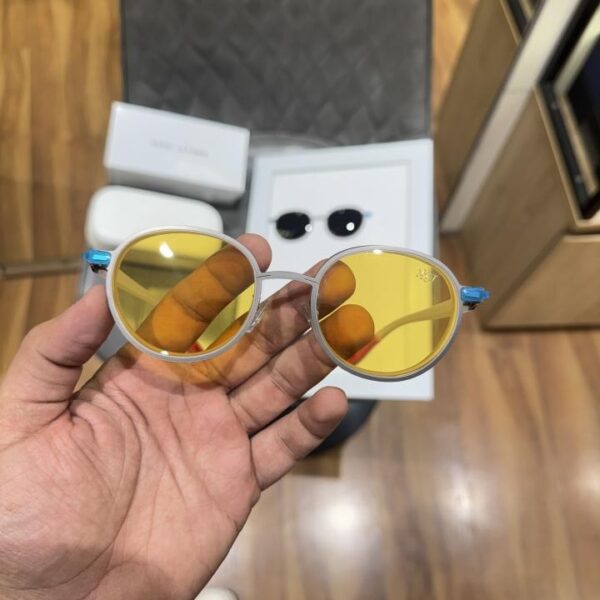 Marc_jacobs_7730_attachment_white