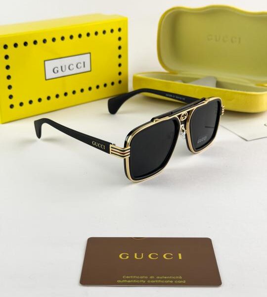 Gucci_gold_black_1295
