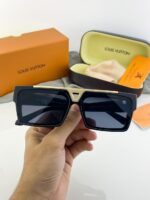 Louis Vuitton Gold - Image 4