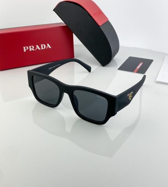 Prada_black_10