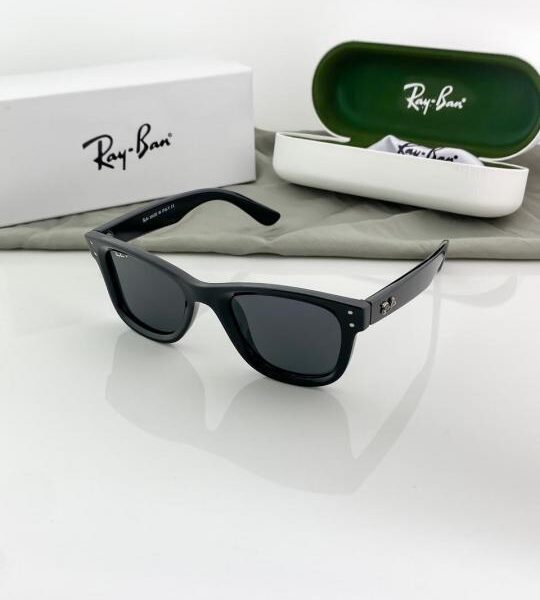 RAYBAN BLACK REVERSE 0502