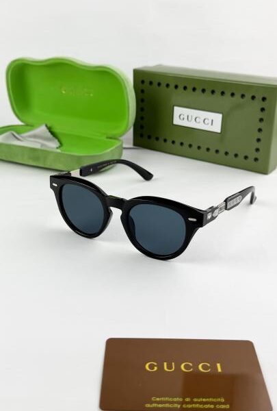 Gucc_i silver black 2921