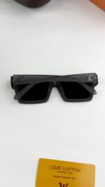 Loui_s vuitton grey black 1984 - Image 3