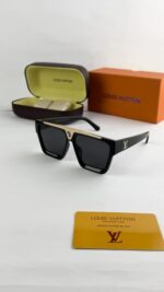 Loui_s vuitton gold black 1502 - Image 5