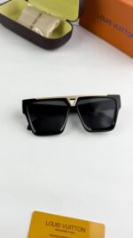 Loui_s vuitton gold black 1502 - Image 4
