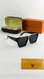 Loui_s vuitton gold black 1502 - Image 5