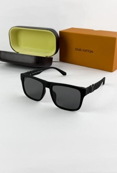 Louis_vuitton_black_4578